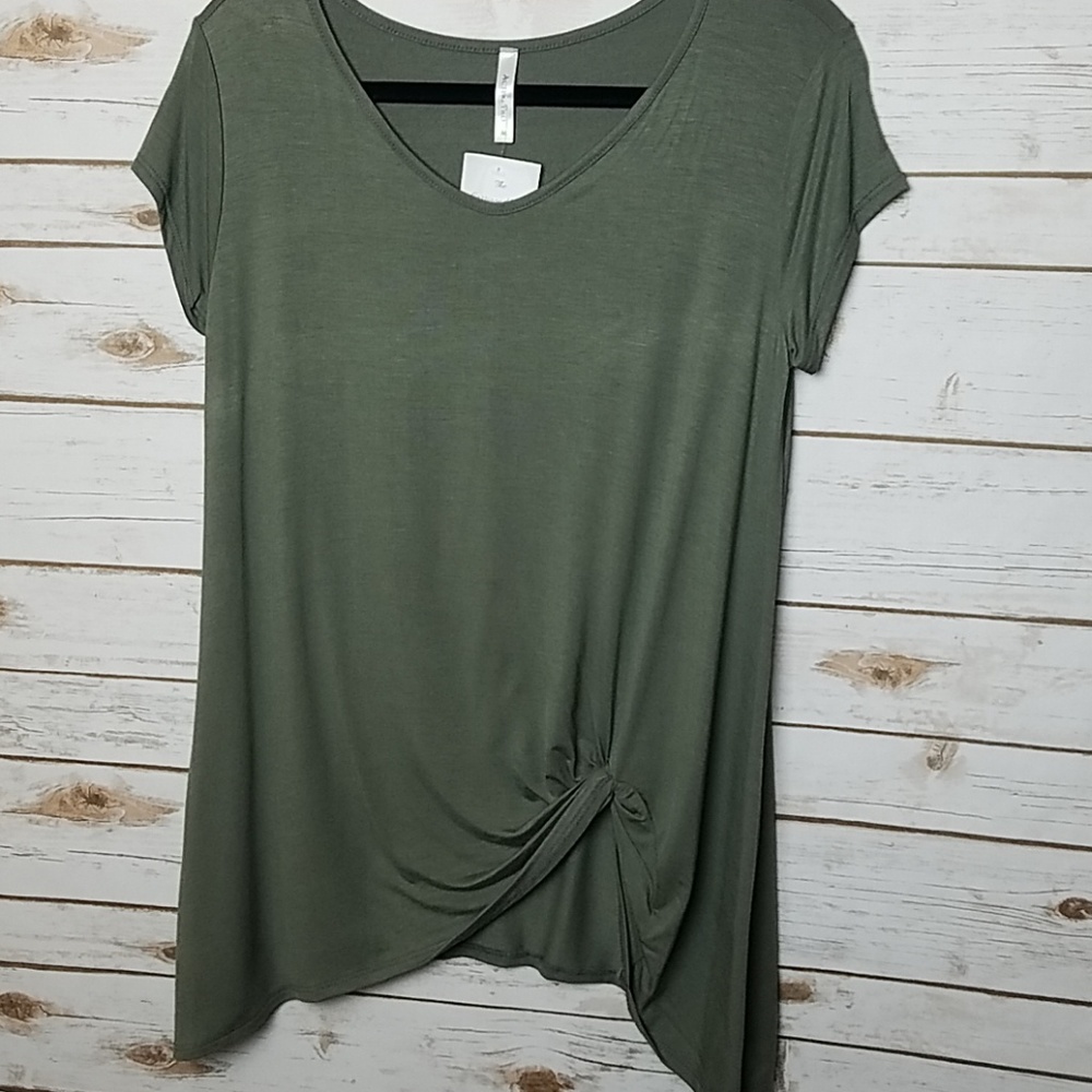Green Twist Tee
